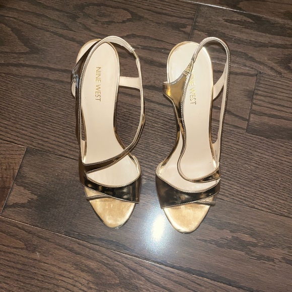 Stunning gold Nine West heels - Picture 5 of 5